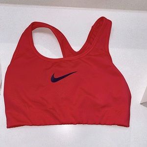 Nike Women's Victory Compression Sports Bra